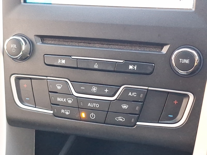 Used Ford Mondeo 2016 for sale - 76785506: Photo 12