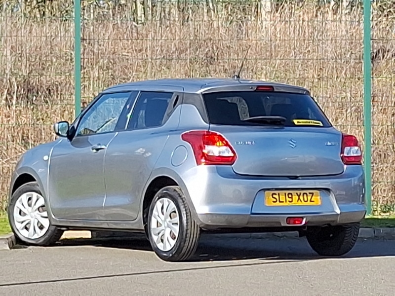 Used Suzuki Swift 2019 for sale - 77797432: Photo 3