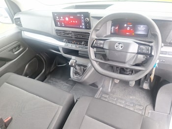 Used Vauxhall Vivaro 2024 for sale - 78317746: Photo