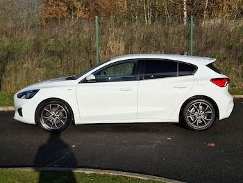 Used Ford Focus 2021 for sale - 76556345: Photo