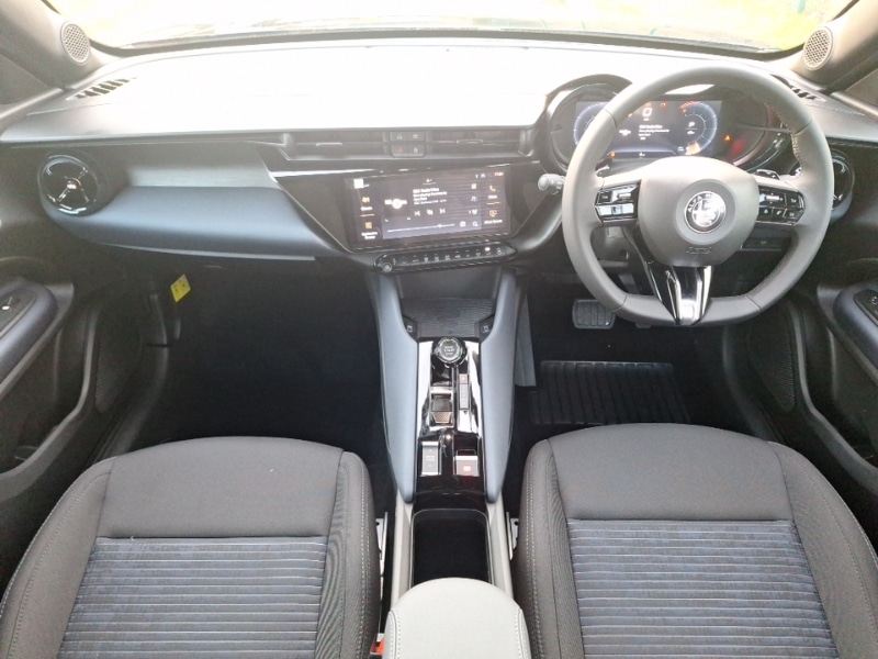 Used Alfa Romeo Junior 2025 for sale - 77908062: Photo 2