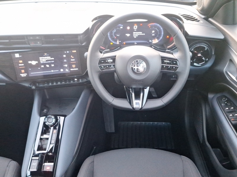 Used Alfa Romeo Junior 2025 for sale - 77908062: Photo 7