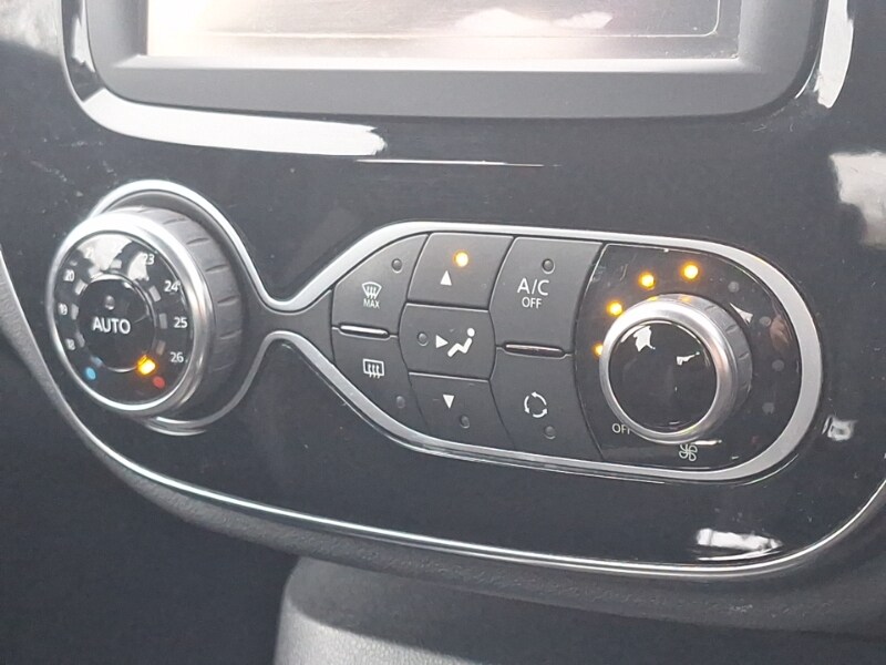 Used Renault Captur 2017 for sale - 77518230: Photo 12