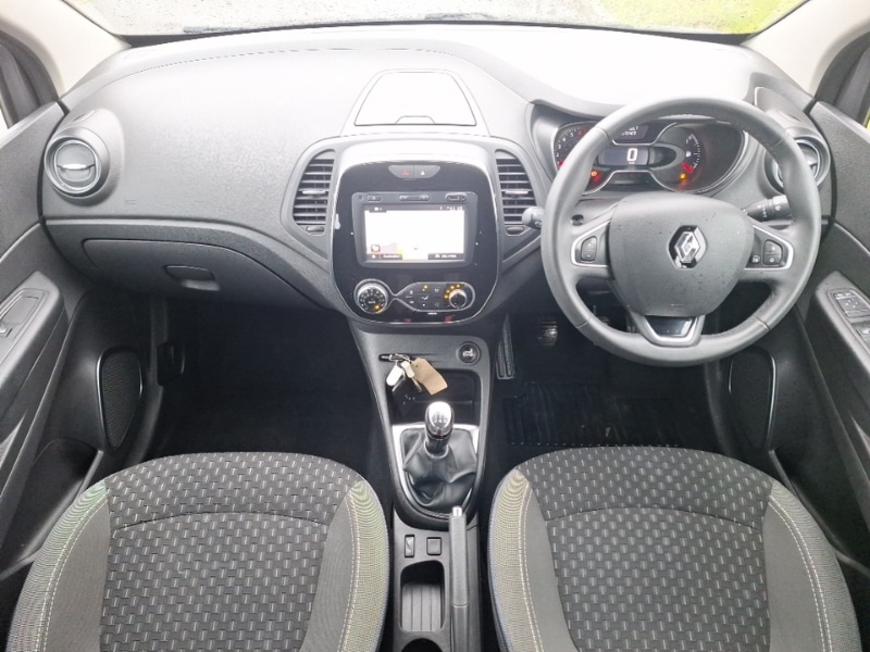 Used Renault Captur 2017 for sale - 77518230: Photo 2
