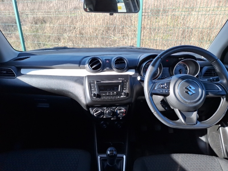 Used Suzuki Swift 2019 for sale - 77731702: Photo 2