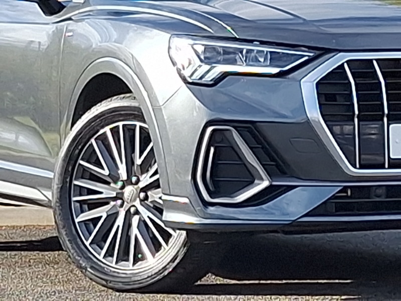 Used Audi Q3 2019 for sale - 75946390: Photo 9