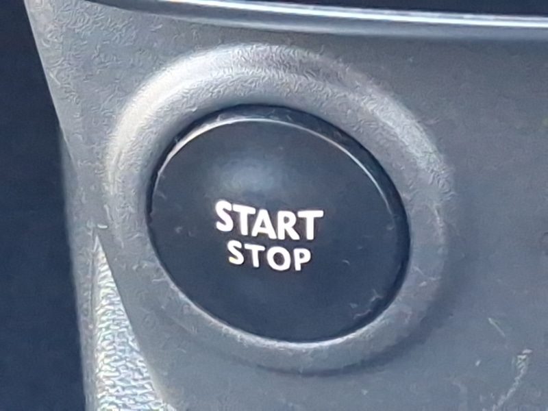 Used Renault Clio 2018 for sale - 76628935: Photo 13