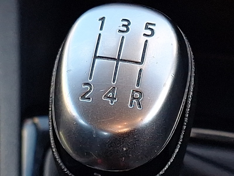 Used Renault Clio 2018 for sale - 76628935: Photo 14