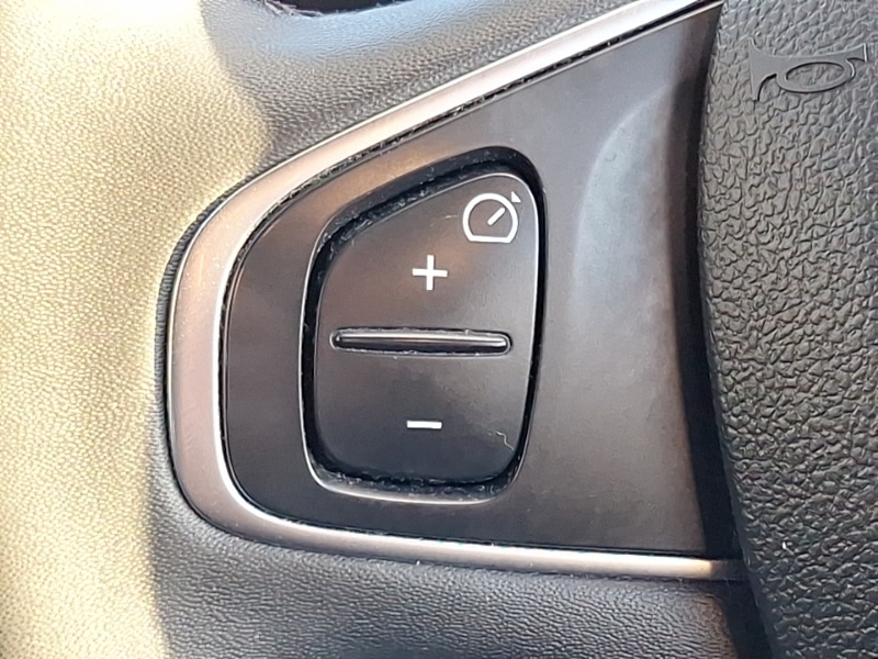 Used Renault Clio 2018 for sale - 76628935: Photo 18