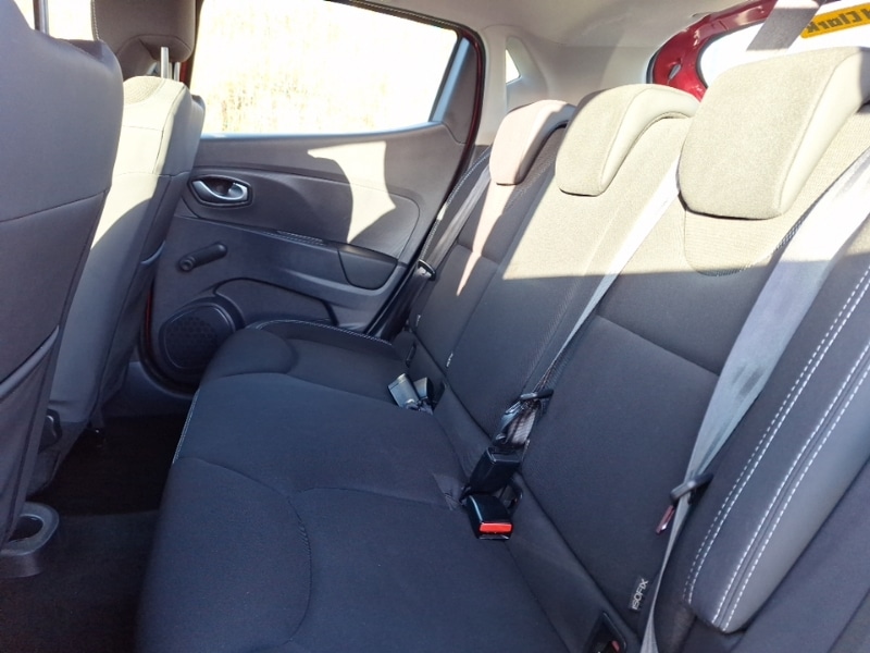 Used Renault Clio 2018 for sale - 76628935: Photo 6