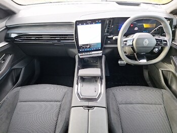 Used Renault Austral 2025 for sale - 76471651: Photo