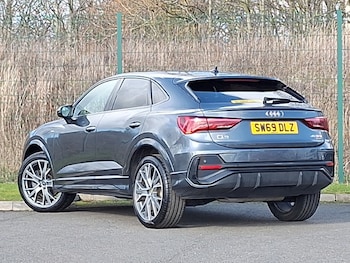 Used Audi Q3 2019 for sale - 77704466: Photo