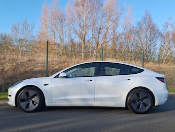 Used Tesla Model 3 2022 for sale - 77736645: Photo