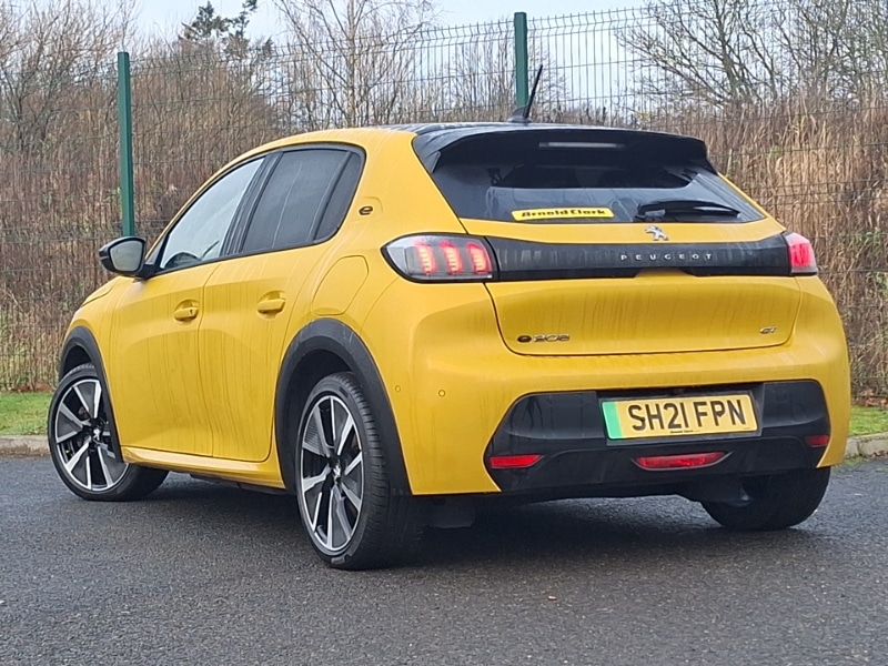 Used Peugeot 208 2021 for sale - 76947548: Photo 3