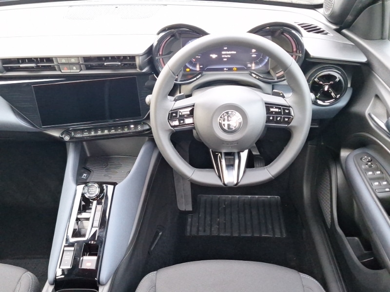 Used Alfa Romeo Junior 2025 for sale - 76983355: Photo 7