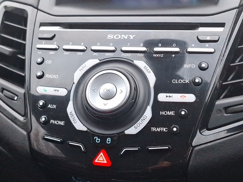 Used Ford Fiesta 2017 for sale - 77201812: Photo 12