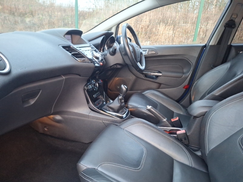 Used Ford Fiesta 2017 for sale - 77201812: Photo 5