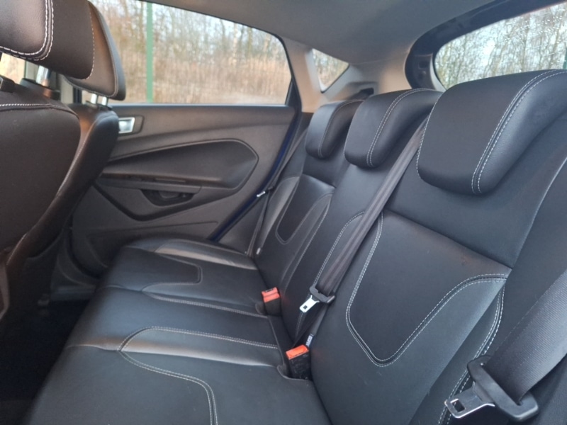 Used Ford Fiesta 2017 for sale - 77201812: Photo 6