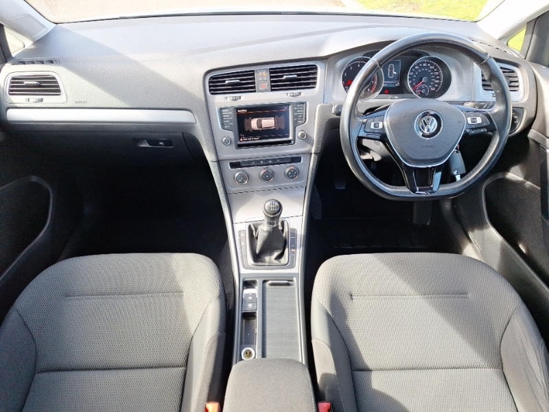 Used Volkswagen Golf 2015 for sale - 78054468: Photo 2
