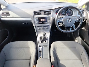 Used Volkswagen Golf 2015 for sale - 78054468: Photo