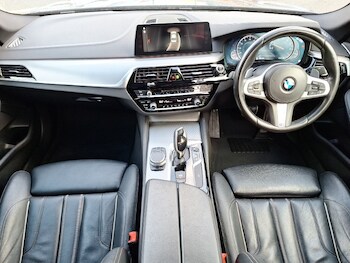 Used BMW 5 Series 2018 for sale - 77585055: Photo