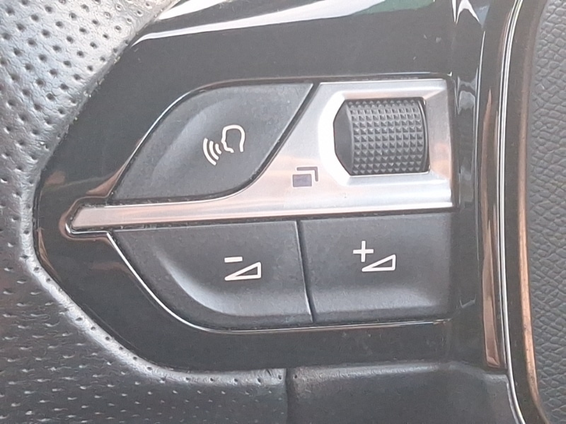 Used Peugeot 2008 2020 for sale - 76983420: Photo 18