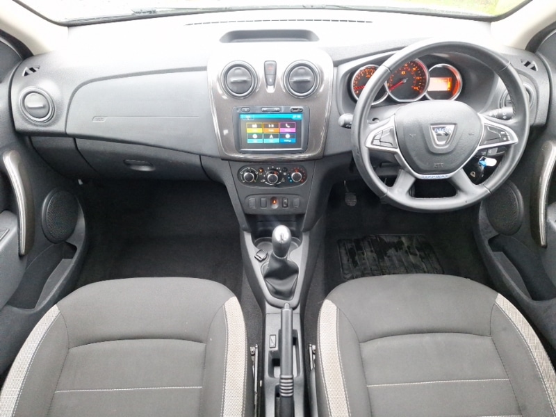 Used Dacia Sandero Stepway 2020 for sale - 78099347: Photo 2