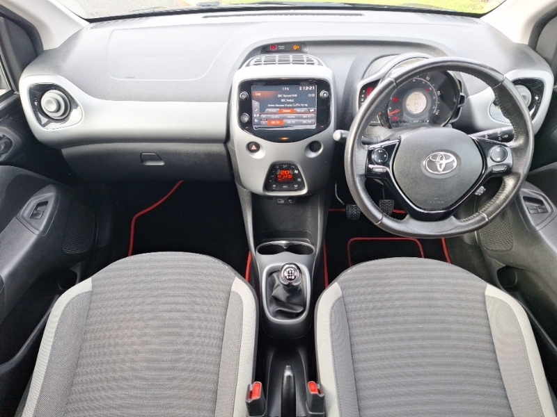 Used Toyota AYGO 2019 for sale - 76343424: Photo 2