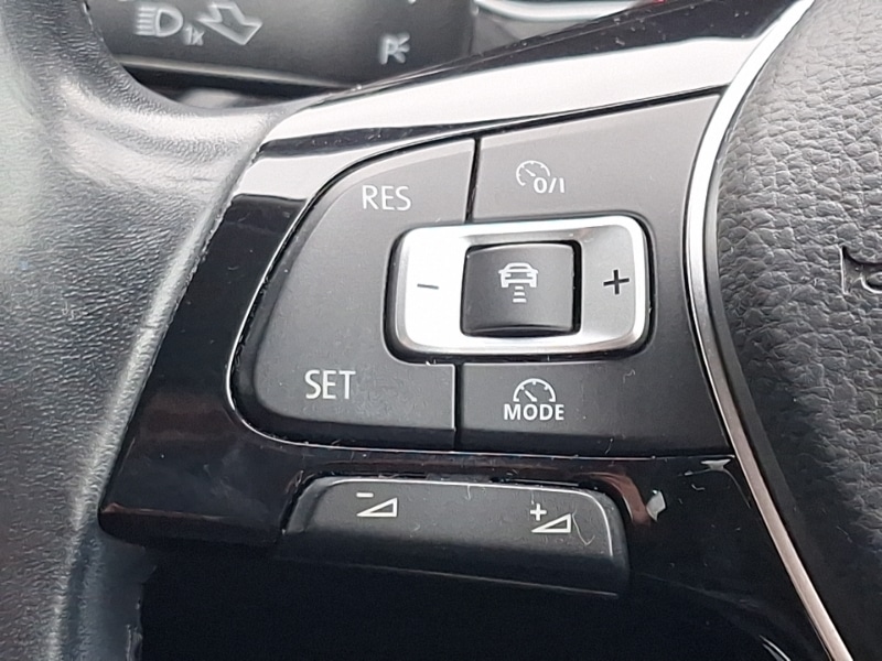 Used Volkswagen T-Roc 2018 for sale - 77736631: Photo 18