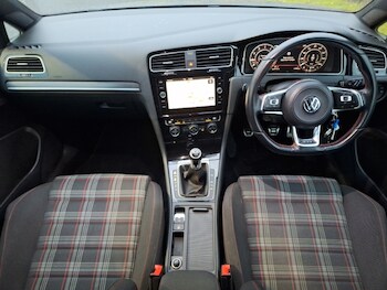 Used Volkswagen Golf 2019 for sale - 77304233: Photo