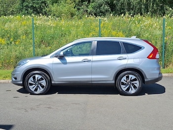Used Honda CR-V 2017 for sale - 79153046: Photo