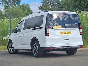 Used Ford Grand Tourneo Connect 2023 for sale - 78848935: Photo