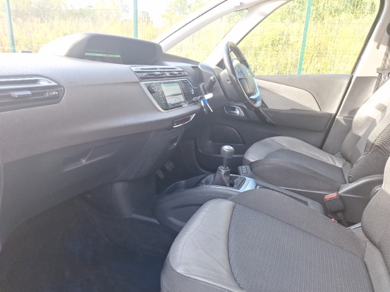 Used Citroen C4 Grand Picasso 2016 for sale - 76141048: Photo 5