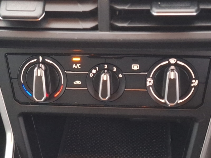 Used Volkswagen Polo 2023 for sale - 77035085: Photo 12