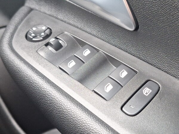 Used Vauxhall Mokka 2025 for sale - 76183312: Photo 17