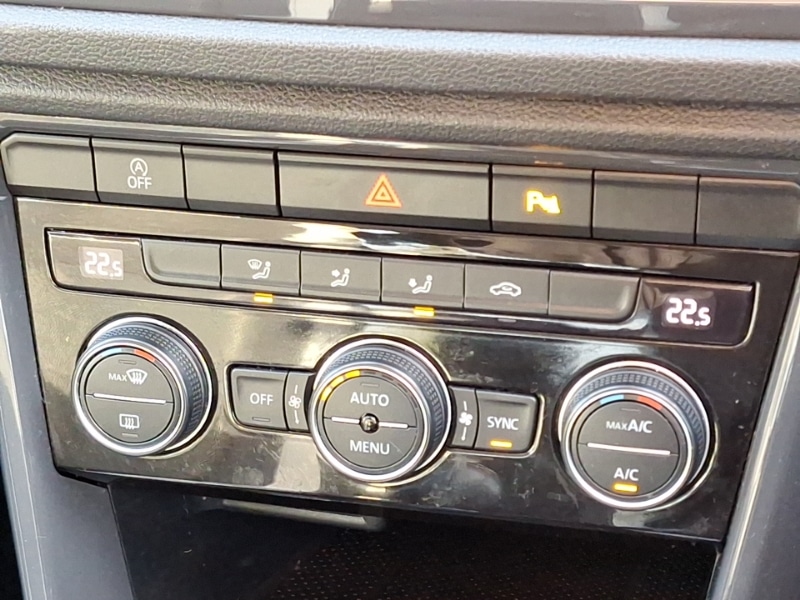 Used Volkswagen T-Roc 2018 for sale - 77329971: Photo 12