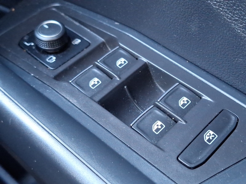 Used Volkswagen T-Roc 2018 for sale - 77329971: Photo 17