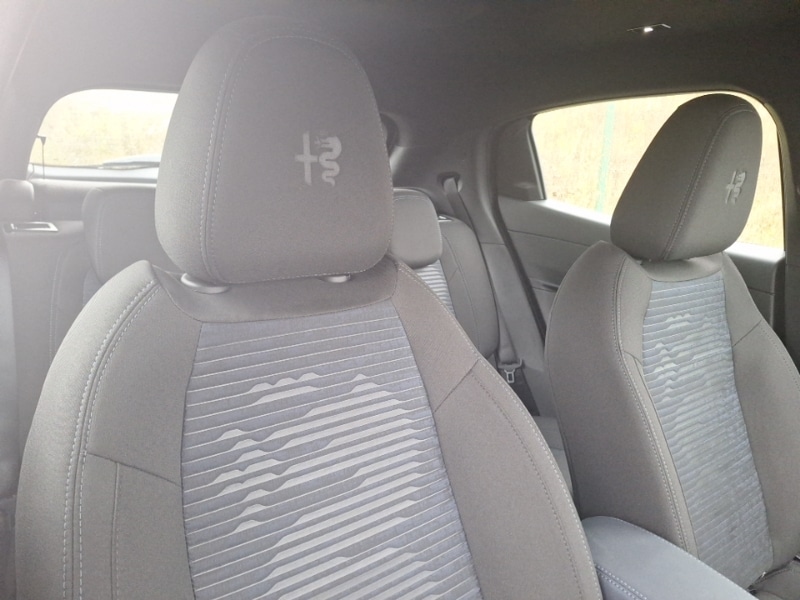 Used Alfa Romeo Junior 2025 for sale - 76478437: Photo 13