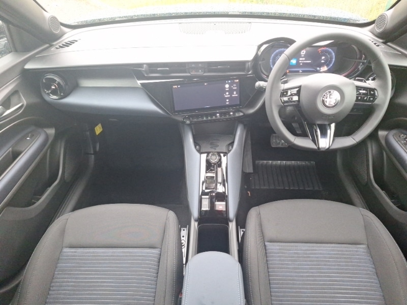 Used Alfa Romeo Junior 2025 for sale - 76478437: Photo 2