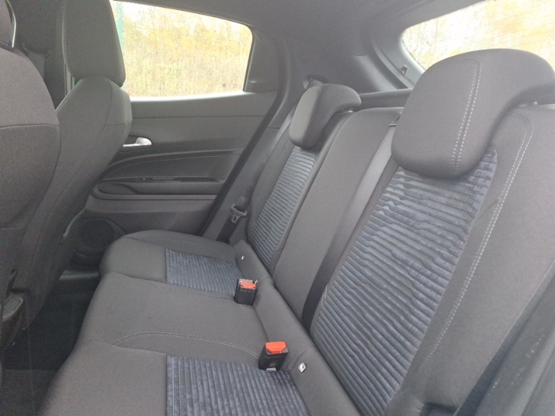 Used Alfa Romeo Junior 2025 for sale - 76478437: Photo 6