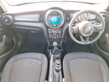 Used MINI Hatch 2019 for sale - 77992542: Photo