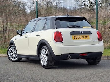 Used MINI Hatch 2019 for sale - 77992542: Photo