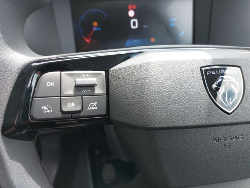 Used Peugeot Expert 2024 for sale - 76732030: Photo 17