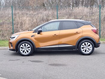 Used Renault Captur 2020 for sale - 77767292: Photo