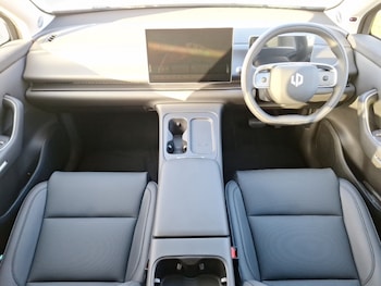 2025 - 160kW 70kWh 5dr Auto