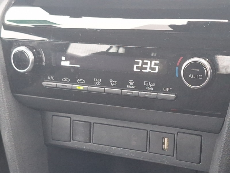 Used Toyota Yaris Cross 2022 for sale - 77536506: Photo 14