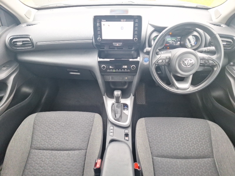 Used Toyota Yaris Cross 2022 for sale - 77536506: Photo 2