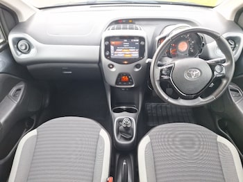 Used Toyota AYGO 2019 for sale - 76188117: Photo
