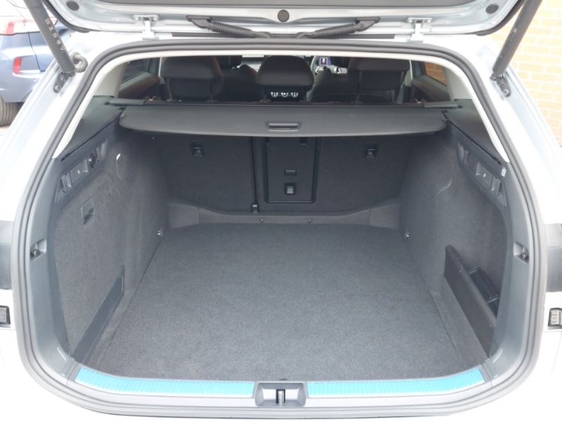 Used Skoda Superb 2024 for sale - 76410963: Photo 8