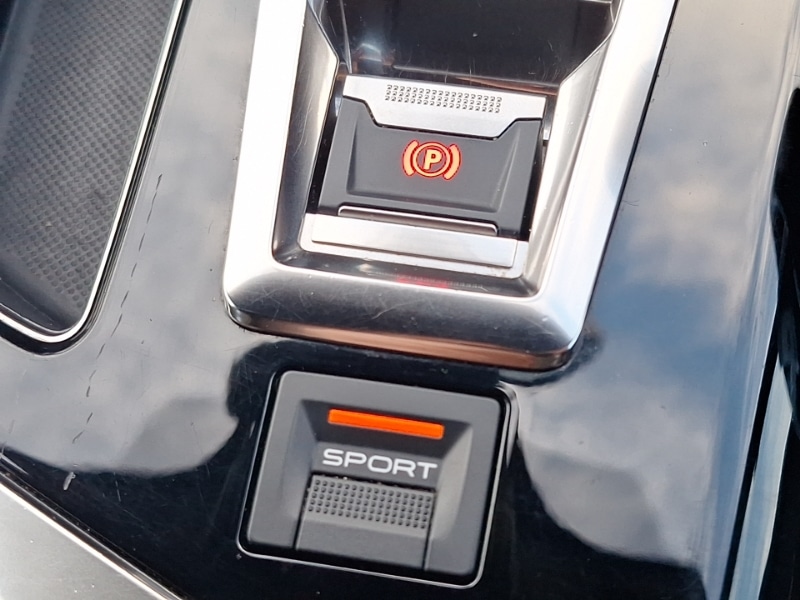 Used Peugeot 3008 2020 for sale - 76672792: Photo 16